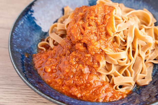 ベースパスタ　フェットチーネ　電子レンジ　ボロネーゼソース